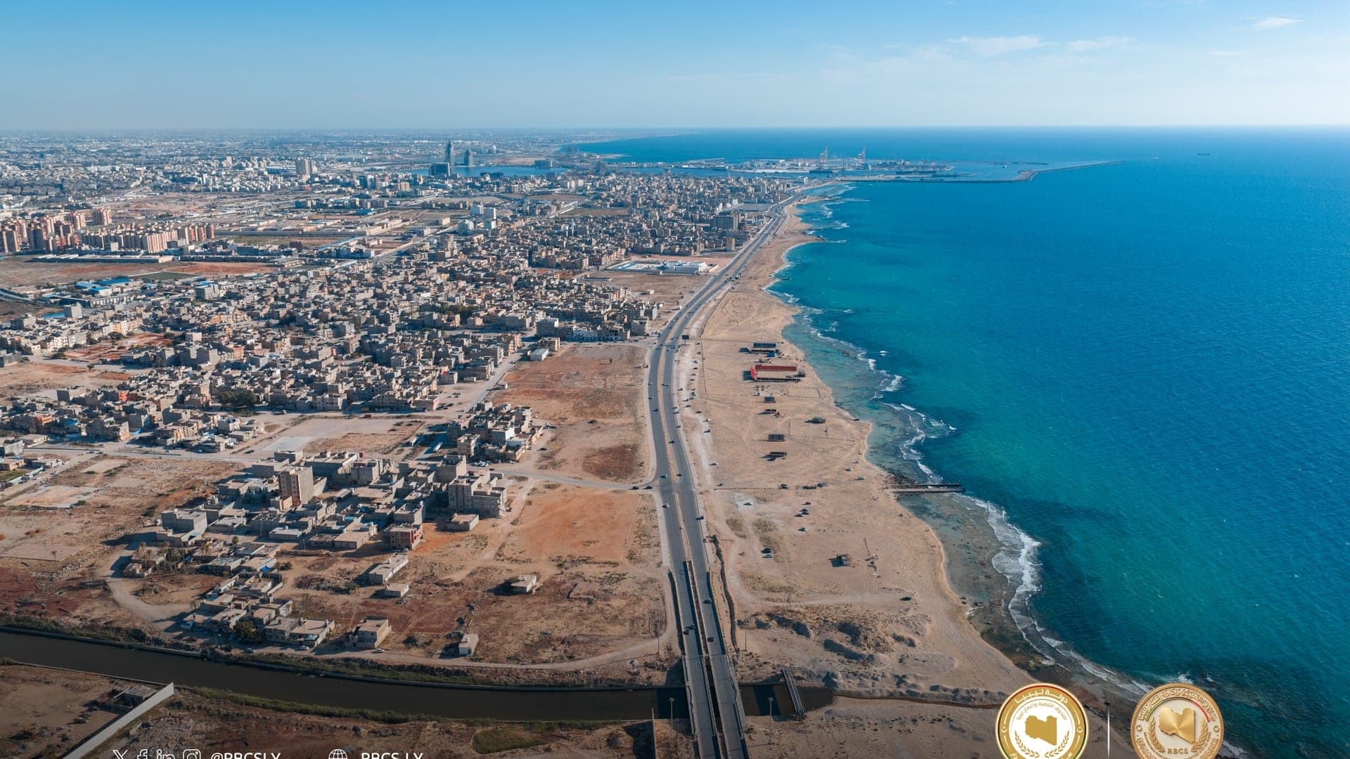 منظر جوي لمنطقة الصابري على ساحل بنغازي